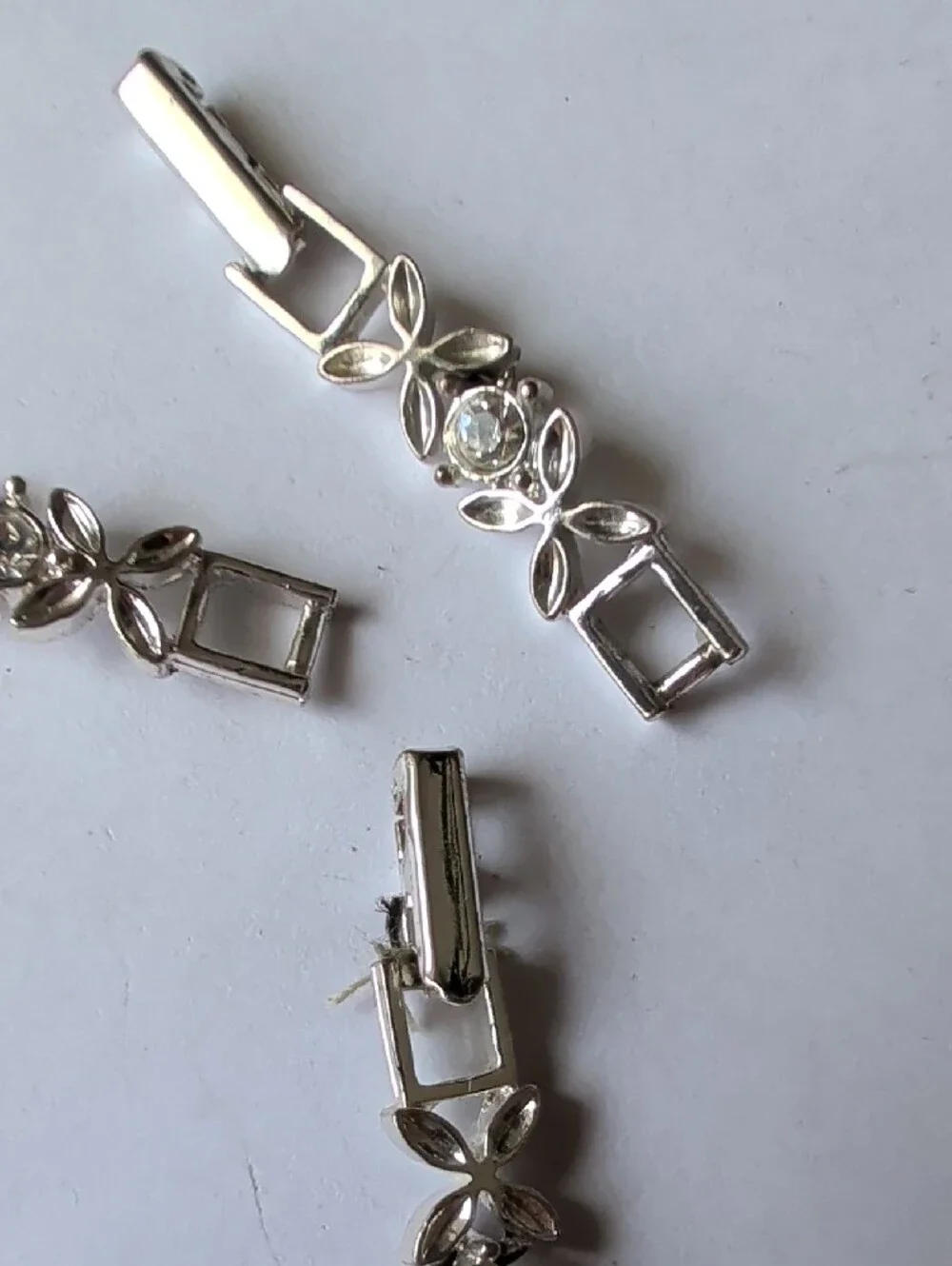 Avon Silver Tone Floral Rhinestone Bracelet with Extension Link